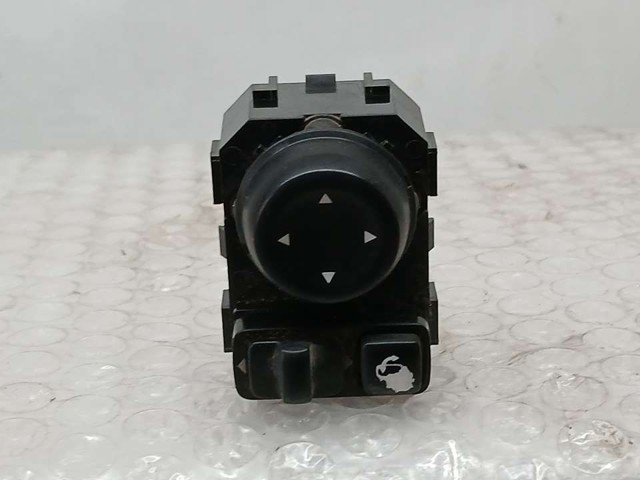 255704EA1B Nissan/Infiniti