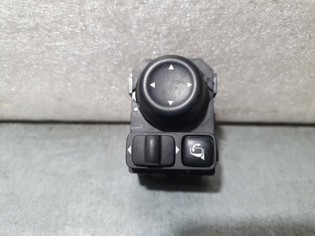 255704EA1B Nissan/Infiniti