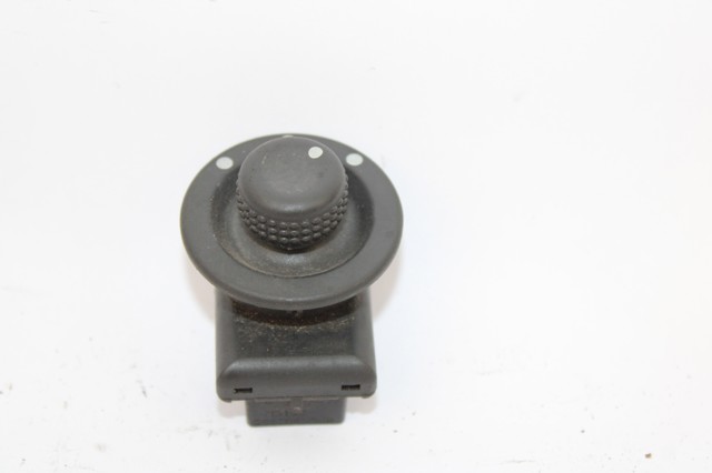 255706283R Renault (RVI)