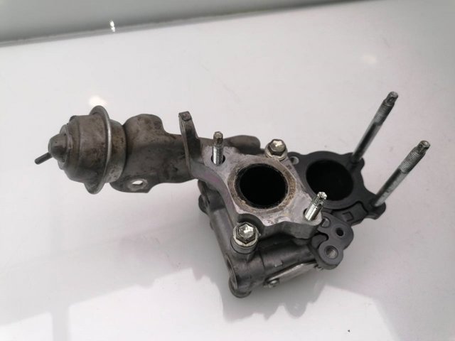 256300E010 Toyota