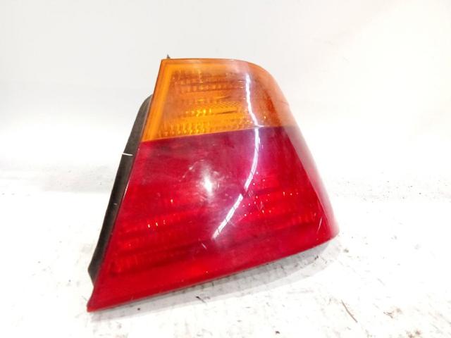 Lanterna traseira direita externa 257022R BMW