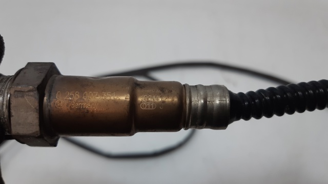 Sonda lambda, sensor de oxigênio até o catalisador 258007351 VAG