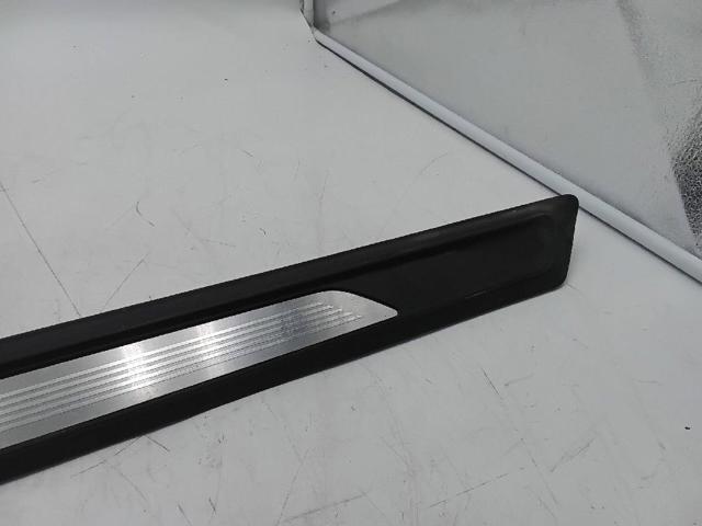 25891810 BMW