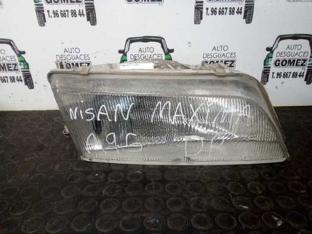 Luz direita 2601044U25 NISSAN