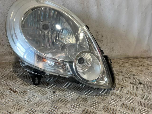 Luz direita 260106220R RENAULT