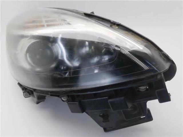 Luz direita 260106928R RENAULT