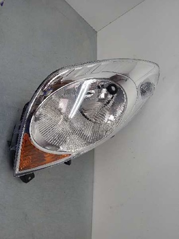 Luz direita 260109U100 NISSAN