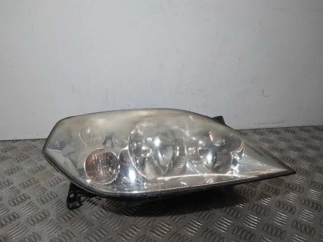 Luz direita 26010AU800 NISSAN