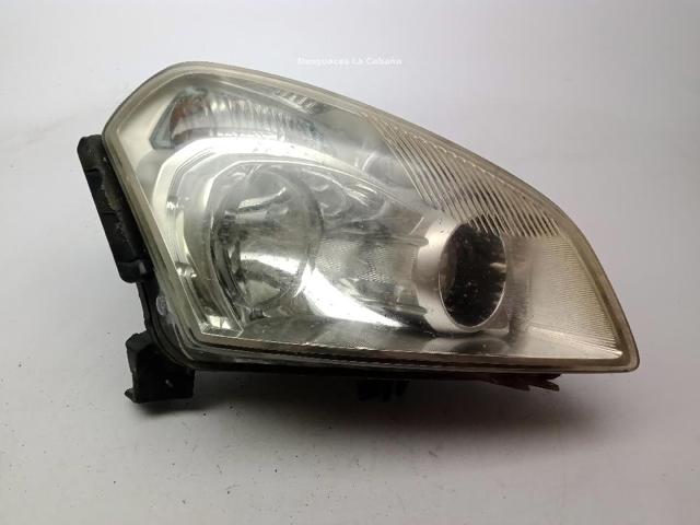 Luz direita 26010JD900 NISSAN