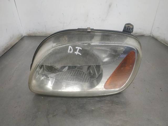 Luz esquerda para Nissan Micra K11