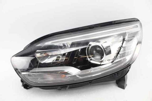 Luz esquerda para Renault Scenic R9