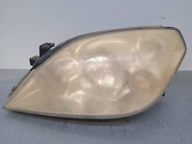 Luz esquerda 26060AU800 NISSAN