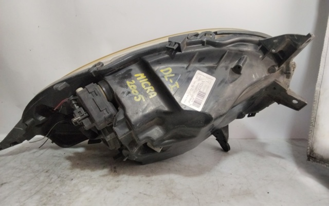 Luz esquerda 26060AX700 NISSAN