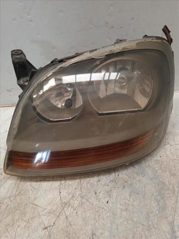 Luz esquerda para Nissan Almera V10
