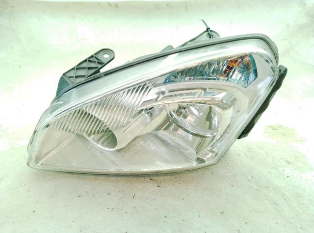 Luz esquerda 26060JD91B NISSAN