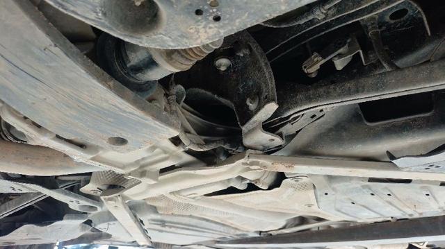 Junta universal traseira montada 26118837559 BMW