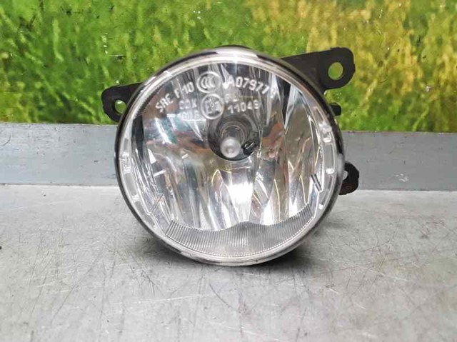 Luzes de nevoeiro esquerdas/direitas 261500097R RENAULT