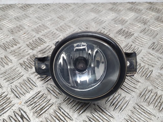 Luzes de nevoeiro direitas 2615089905 NISSAN