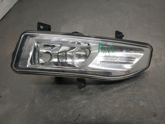 Luzes de nevoeiro direitas 261508995A NISSAN
