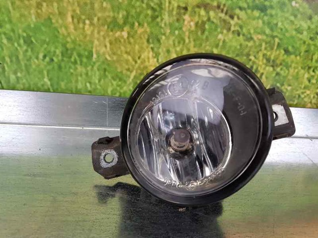 Luzes de nevoeiro direitas 2615089986 NISSAN