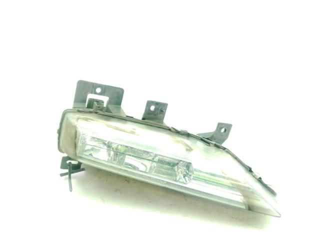 Luzes de nevoeiro esquerdas 261555DA2A NISSAN