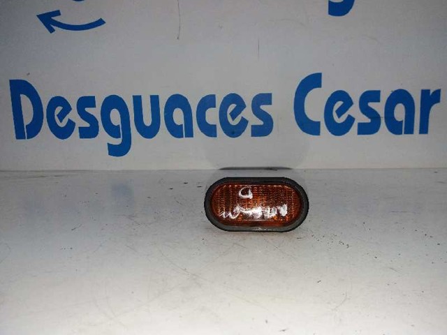 Luz intermitente no pára-lama 2616000QAA RENAULT