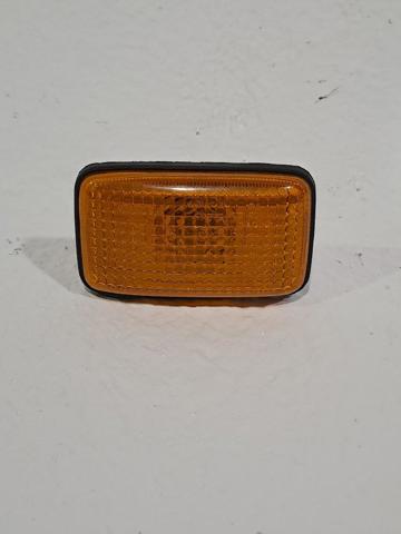Luz intermitente no pára-lama 2616070N00 NISSAN
