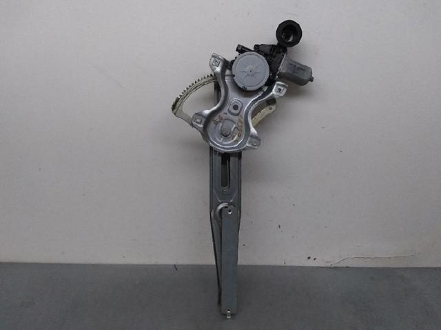 Motor de acionamento de vidro da porta dianteira direita 2621002330 TOYOTA