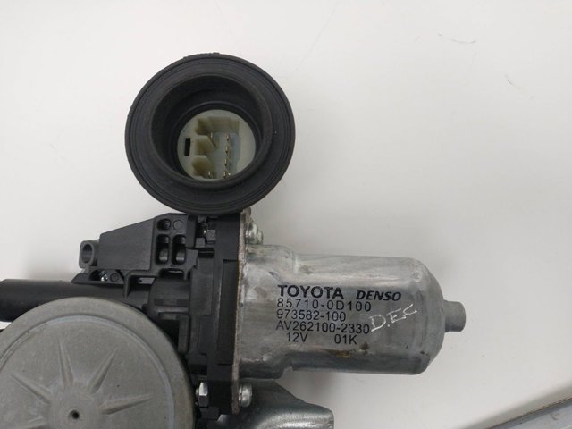 Motor de acionamento de vidro da porta dianteira direita 2621002330 TOYOTA