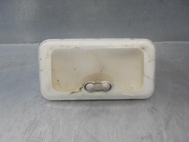 Quebra-luz traseiro de iluminação de salão (de cabina) 264306877R OPEL