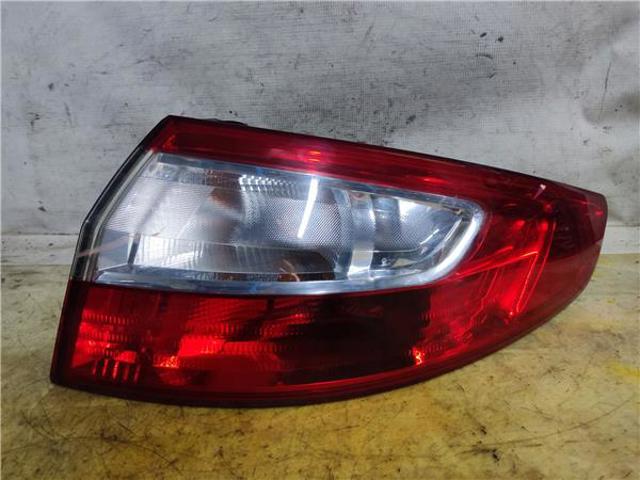 Lanterna traseira direita externa 265500016R RENAULT
