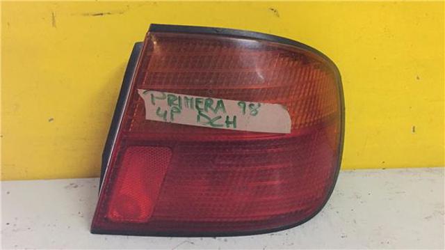 Lanterna traseira direita externa 265502F026 NISSAN