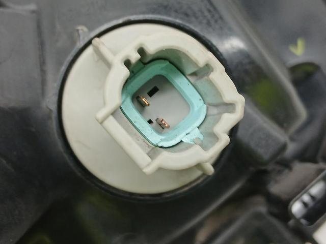 Lanterna traseira direita externa 265504EA0A NISSAN