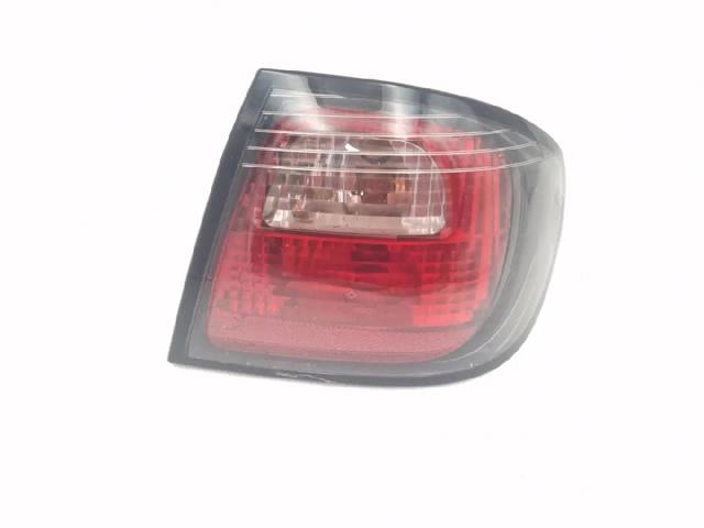 Lanterna traseira direita externa 265509F527 NISSAN