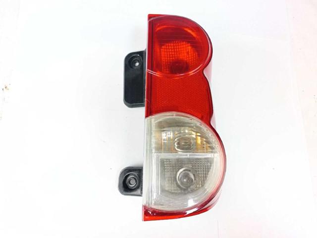 Lanterna traseira direita 26550BJ00A NISSAN