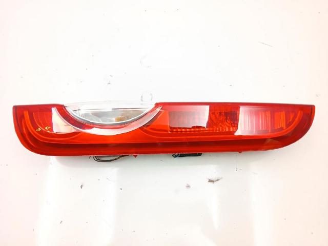 Placa sobreposta da luz traseira 2655100Q0C NISSAN