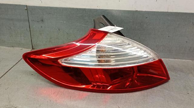 Lanterna traseira esquerda externa 265550007R RENAULT