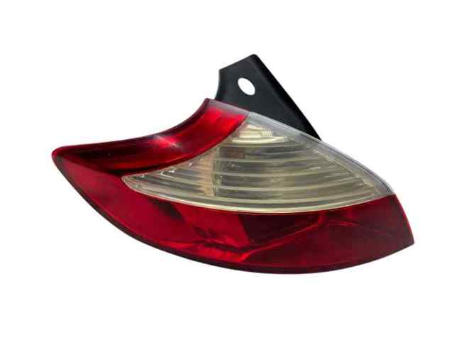 Lanterna traseira esquerda externa 265550007R RENAULT
