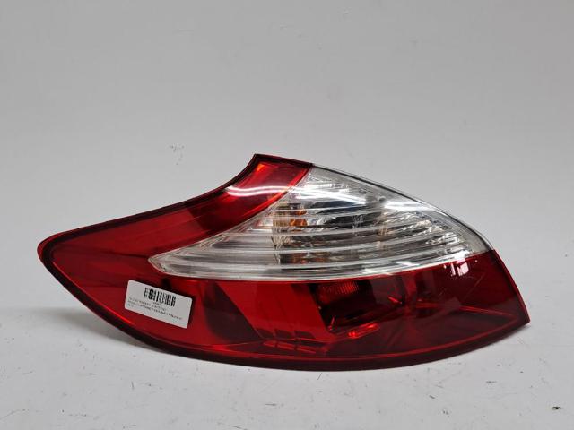 Lanterna traseira esquerda externa 265550007R RENAULT