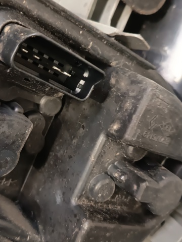 Lanterna traseira esquerda externa 265550007R RENAULT