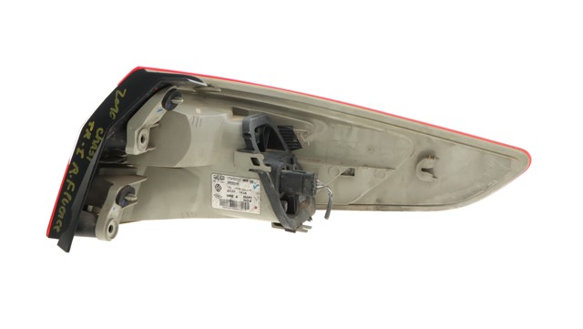 Lanterna traseira esquerda externa 265550016R RENAULT