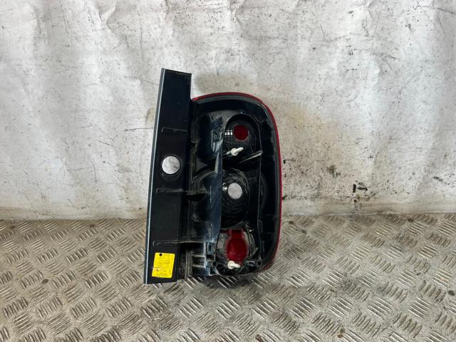 Lanterna traseira esquerda 265550035R RENAULT