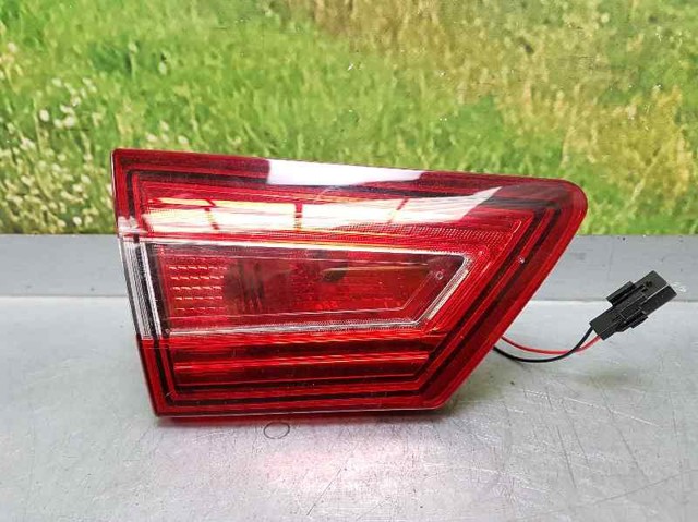 Lanterna traseira esquerda externa 265553752R RENAULT
