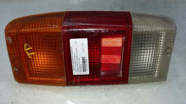 Lanterna traseira direita 26555G2701 NISSAN