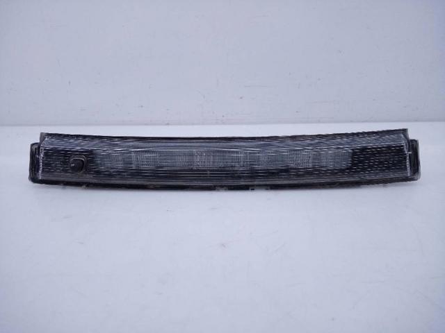 Sinal de parada traseiro adicional para Renault Scenic R9