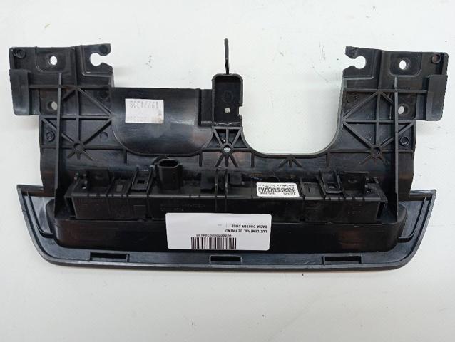 Sinal de parada traseiro adicional Renault DUSTER II HM ao melhor preço