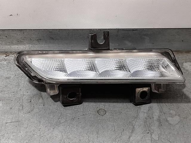 Luzes máximas direitas 266000411R RENAULT