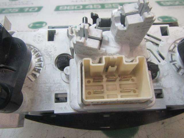 Unidade de controlo dos modos de aquecimento/condicionamento 275101988R RENAULT