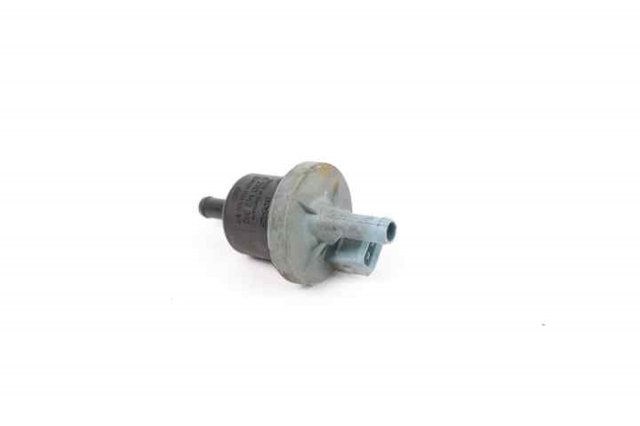 Válvula de ventilação dos gases do tanque de combustível 280142310 VAG