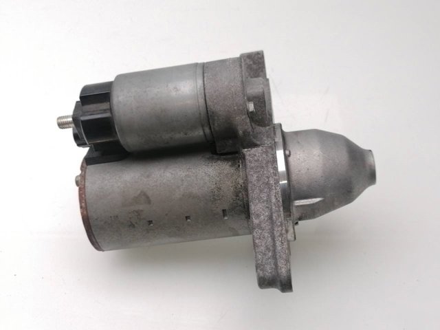 281000Y091 Toyota